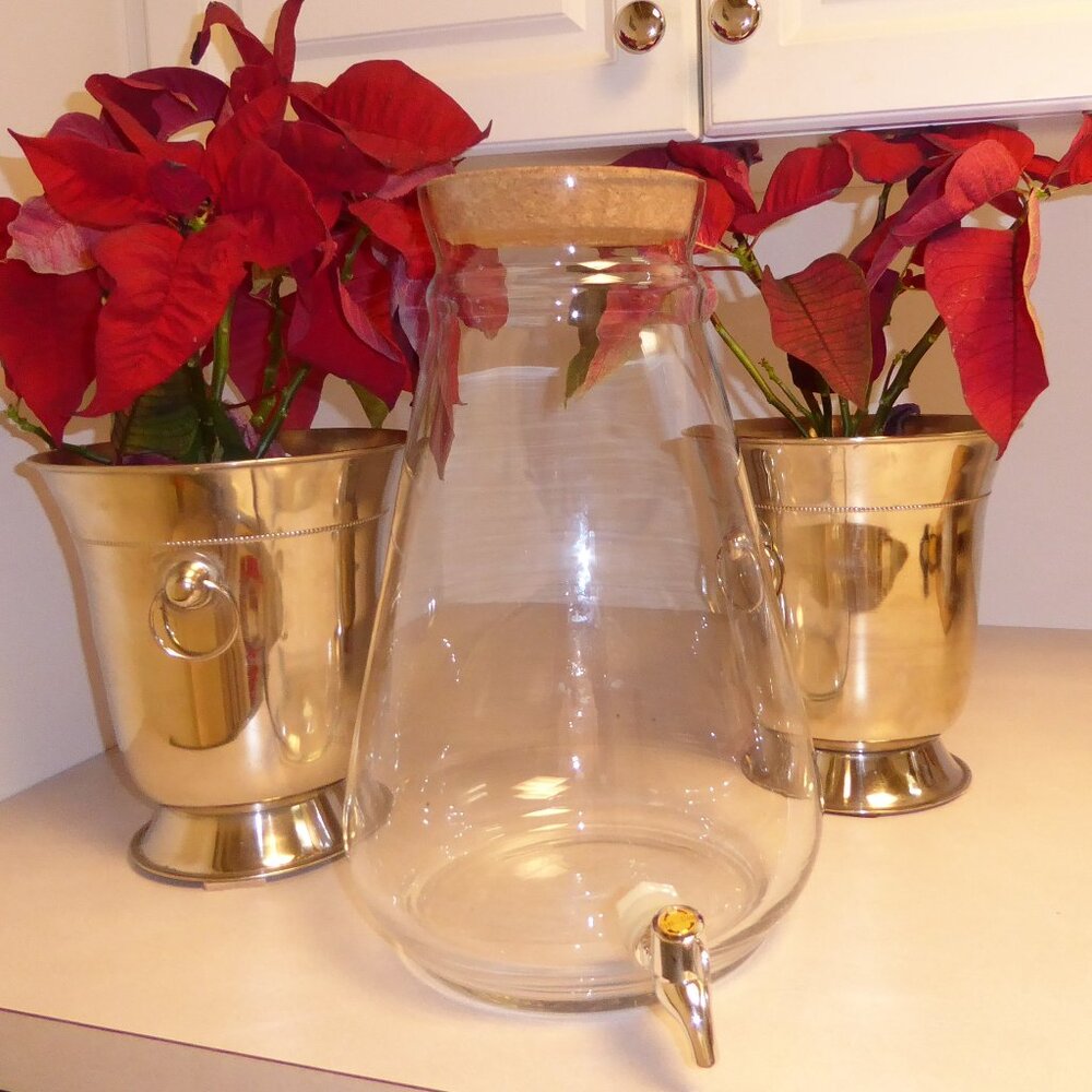 Modern Glass Beverage Dispenser -  2.5 Gal capacity